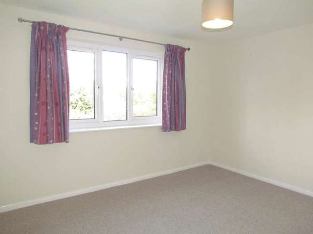  Image of 2 bedroom Flat for sale in Lea Road Sonning Common Reading RG4 at Sonning Common, RG4 9LJ