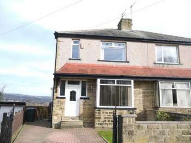  Image of 3 bedroom Semi-Detached house to rent in Leamington Drive Apperley Bridge Bradford BD10 at Leamington Drive Idle Bradford, BD10 9ST
