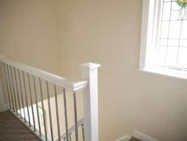  Image of 3 bedroom Semi-Detached house to rent in Leamington Drive Apperley Bridge Bradford BD10 at Leamington Drive Idle Bradford, BD10 9ST