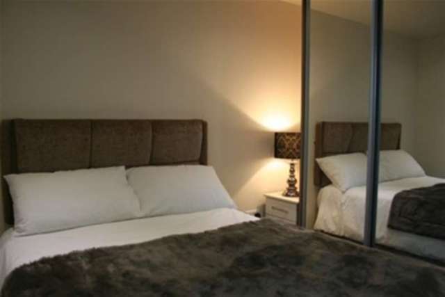  Image of 1 bedroom Flat to rent in Crown Point Road Hunslet Leeds LS10 at Leeds, LS10 1EL