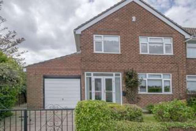  Image of 3 bedroom Semi-Detached house to rent in Leighton Avenue Maghull Liverpool L31 at Leighton Avenue  Maghull, L31 0AH