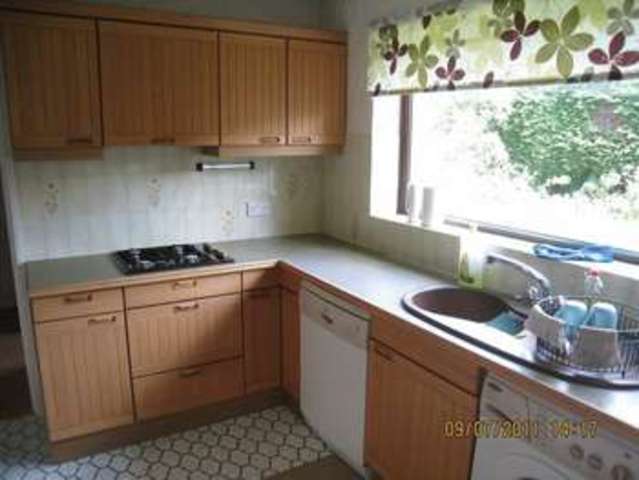  Image of 4 bedroom Semi-Detached house to rent in Leighton Avenue Littleborough OL15 at Leighton Avenue Smithybridge Littleborough, OL15 0BW