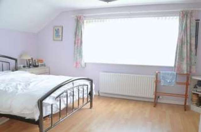  Image of 4 bedroom Detached house for sale in Leyburn Road North Hykeham Lincoln LN6 at Leyburn Road  Lincoln, LN6 8TQ