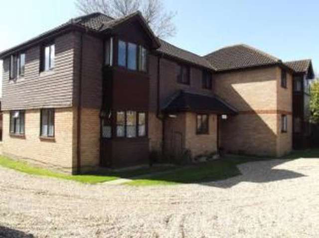  Image of 1 bedroom Flat for sale in Liberty Lane Addlestone KT15 at Liberty Lane Addlestone Addlestone, KT15 1NG
