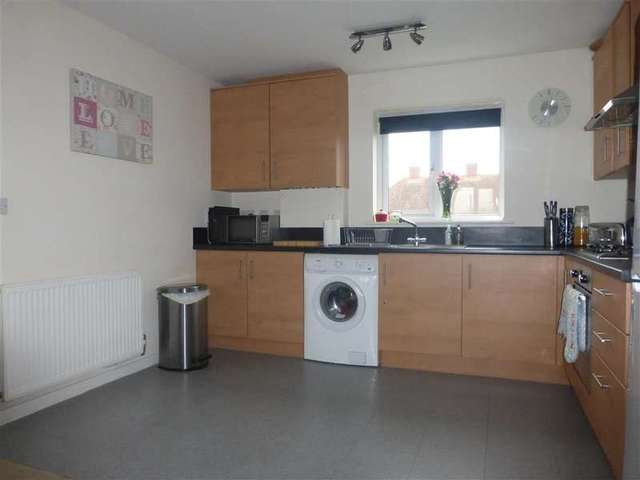  Image of 2 bedroom Flat for sale in Limehouse Court Sittingbourne ME10 at Sittingbourne Kent Sittingbourne, ME10 3TQ