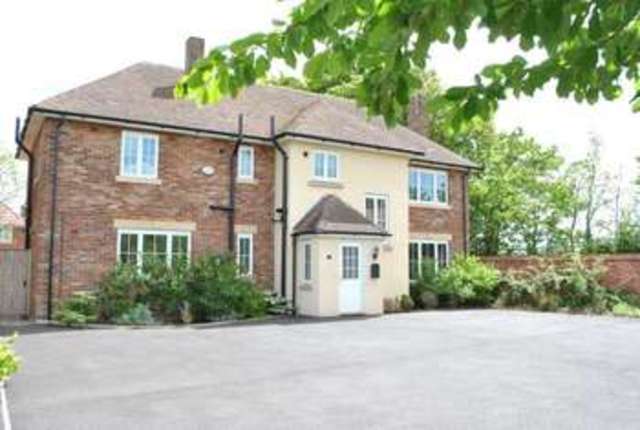  Image of 4 bedroom Detached house to rent in Little Roodee Hawarden Deeside CH5 at Little Roodee Hawarden Deeside, CH5 3PU