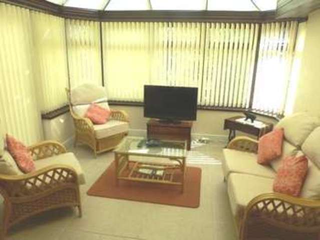  Image of 3 bedroom Bungalow for sale in Clynderwen SA66 at Clynderwen Pembrokeshire Clynderwen, SA66 7NJ