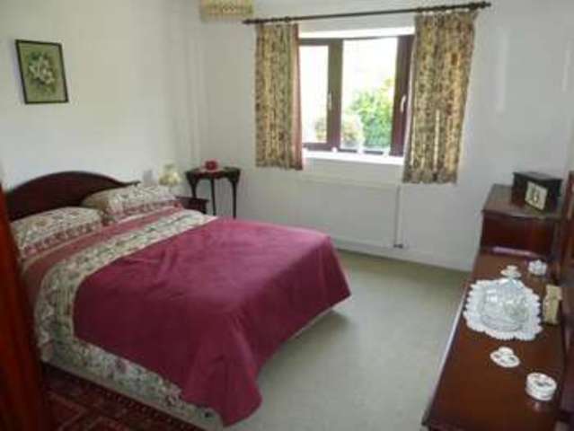  Image of 3 bedroom Bungalow for sale in Clynderwen SA66 at Clynderwen Pembrokeshire Clynderwen, SA66 7NJ