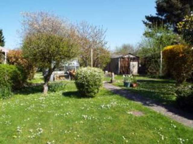  Image of 3 bedroom Bungalow for sale in Elm Tree Road Locking Weston-super-Mare BS24 at Locking Weston-super-Mare Locking, BS24 8EL
