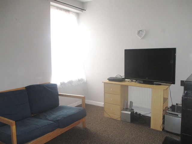  Image of 2 bedroom Terraced house for sale in Londesborough Road Southsea PO4 at Londesborough Road  Southsea, PO4 0EU