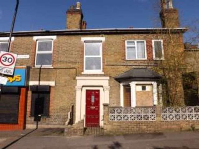  Image of 2 bedroom Flat for sale in Melville Road London E17 at London  Walthamstow, E17 6QS