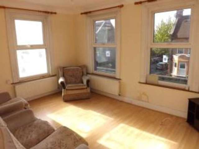  Image of 2 bedroom Flat for sale in Melville Road London E17 at London  Walthamstow, E17 6QS