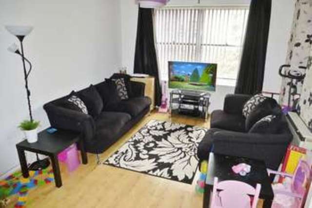  Image of 2 bedroom Flat for sale in London Road Patcham Brighton BN1 at London Road Patcham Brighton, BN1 8QW