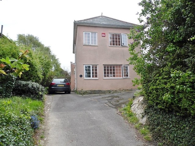  Image of 3 bedroom Detached house for sale in London Road Waterlooville PO7 at London Road  Waterlooville, PO7 5SP