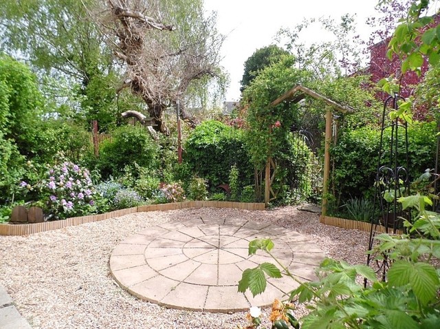  Image of 3 bedroom Detached house for sale in London Road Waterlooville PO7 at London Road  Waterlooville, PO7 5SP