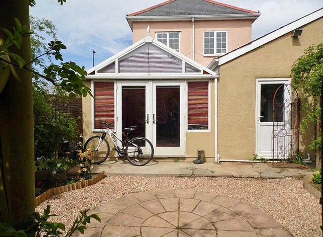  Image of 3 bedroom Detached house for sale in London Road Waterlooville PO7 at London Road  Waterlooville, PO7 5SP