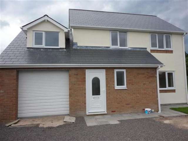  Image of 4 bedroom Detached house to rent in Longcroft Road Caldicot NP26 at Caldicot, NP26 4EU