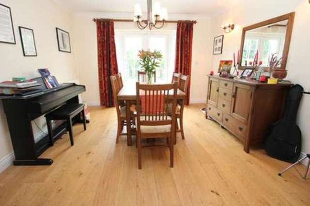  Image of 5 bedroom Detached house to rent in Longleat Close Westbury-on-Trym Bristol BS9 at Henleaze Bristol Bristol, BS9 4LP