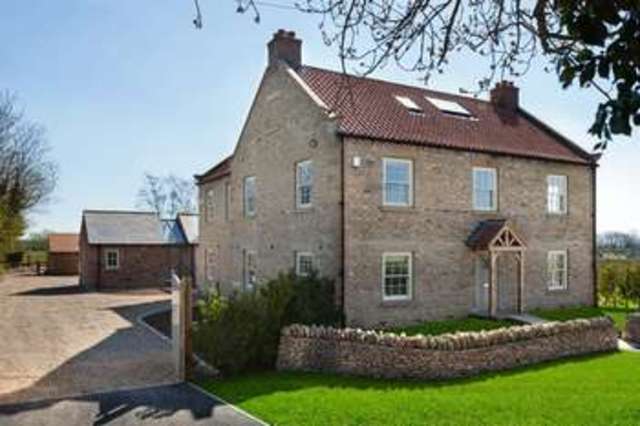  Image of 4 bedroom Detached house for sale in Carr Lane Brompton-by-Sawdon Scarborough YO13 at Carr Lane Brompton-by-Sawdon Scarborough, YO13 9DH