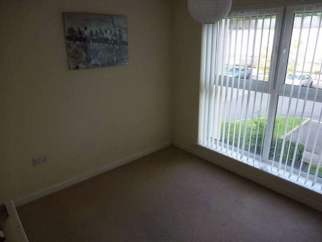  Image of 2 bedroom Apartment to rent in Lowbridge Court Garston Liverpool L19 at Liverpool, L19 2JP