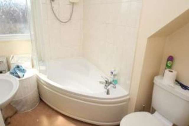  Image of 1 bedroom Flat for sale in Lower Addiscombe Road Addiscombe Croydon CR0 at Croydon  Croydon, CR0 6AA