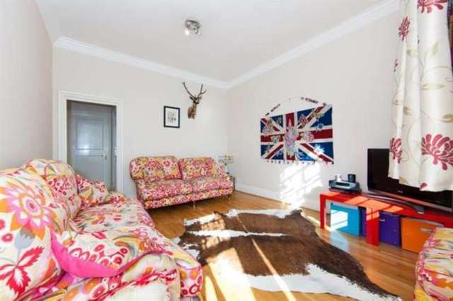  Image of 3 bedroom Flat for sale in Lower Sloane Street London SW1W at London  Sloane Square, SW1W 8BP
