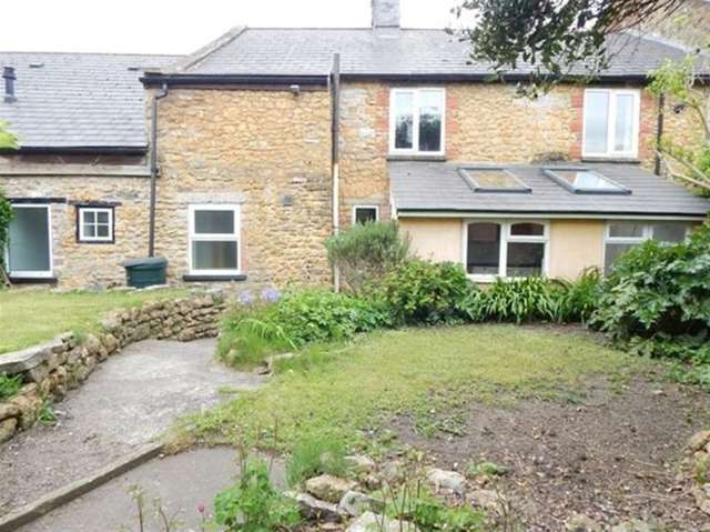  Image of 3 bedroom Terraced house for sale in Lower Woodcock Street Castle Cary BA7 at Castle Cary, BA7 7BH