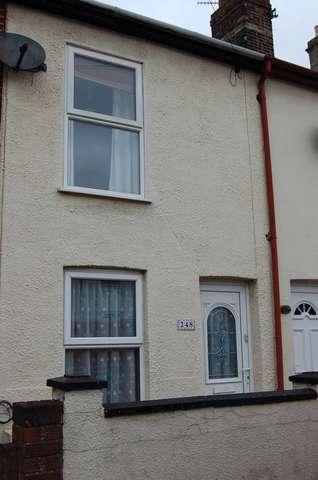  Image of 2 bedroom Terraced house to rent in St. Peters Street Lowestoft NR32 at Lowestoft Lowestoft Lowestoft, NR32 2NA