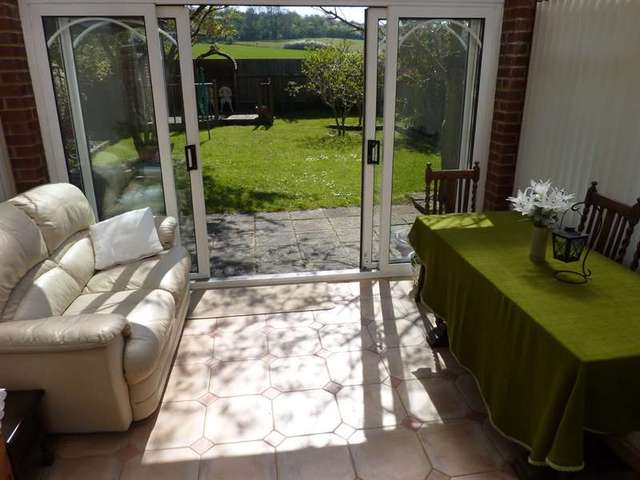  Image of 3 bedroom Detached house for sale in Lowther Road Dunstable LU6 at Kensworth Common, LU6 3LP