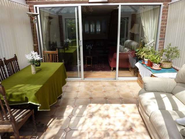  Image of 3 bedroom Detached house for sale in Lowther Road Dunstable LU6 at Kensworth Common, LU6 3LP
