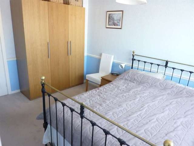  Image of 3 bedroom Detached house for sale in Lowther Road Dunstable LU6 at Kensworth Common, LU6 3LP