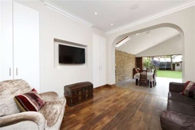  Image of 5 bedroom Detached house to rent in Loxley Road London SW18 at London, SW18 3LL