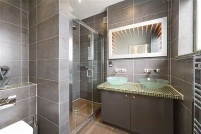  Image of 5 bedroom Detached house to rent in Loxley Road London SW18 at London, SW18 3LL