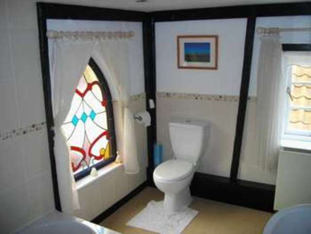  Image of 2 bedroom Property for sale in Main Street Thornton Curtis Ulceby DN39 at 4 Main Street Thornton Curtis Ulceby, DN39 6XW