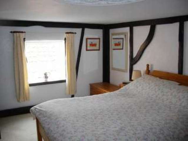  Image of 2 bedroom Property for sale in Main Street Thornton Curtis Ulceby DN39 at 4 Main Street Thornton Curtis Ulceby, DN39 6XW