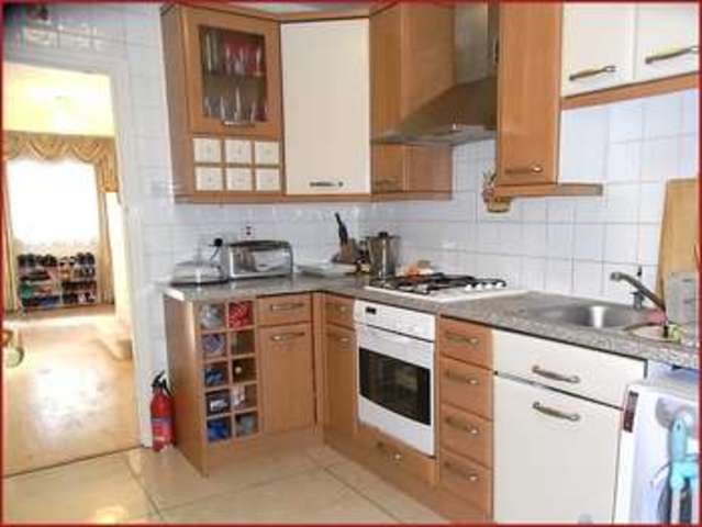  Image of 4 bedroom Detached house for sale in Manor Road Barnet EN5 at Manor Road  HIGH BARNET, EN5 2LE
