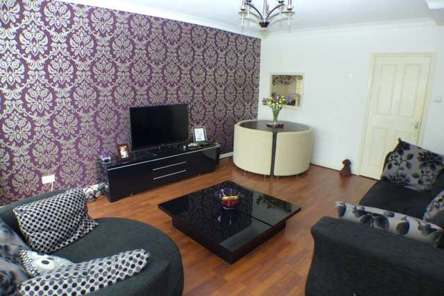  Image of 2 bedroom Flat for sale in Manor Road Sidcup DA15 at Manor Road  Sidcup, DA15 7HU