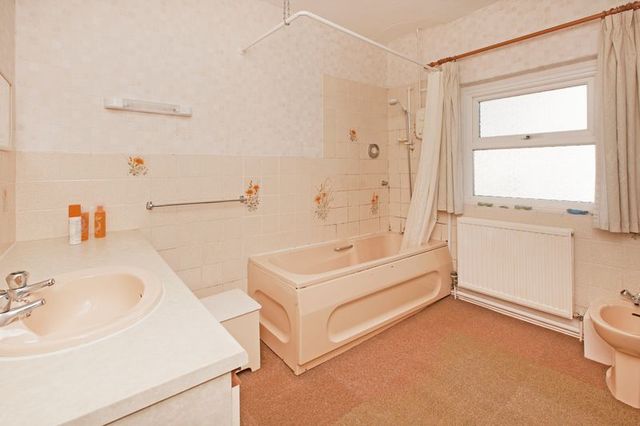  Image of 4 bedroom Terraced house for sale in Mantle Street Wellington TA21 at Mantle Street  Wellington, TA21 8AX