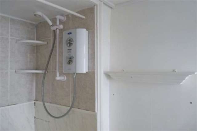  Image of 1 bedroom Flat to rent in North Street Marazion TR17 at Marazion, TR17 0EB