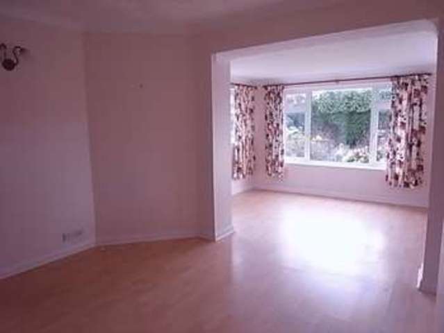  Image of 2 bedroom Bungalow to rent in Mardale Road Worthing BN13 at Mardale Road  Worthing, BN13 2AY