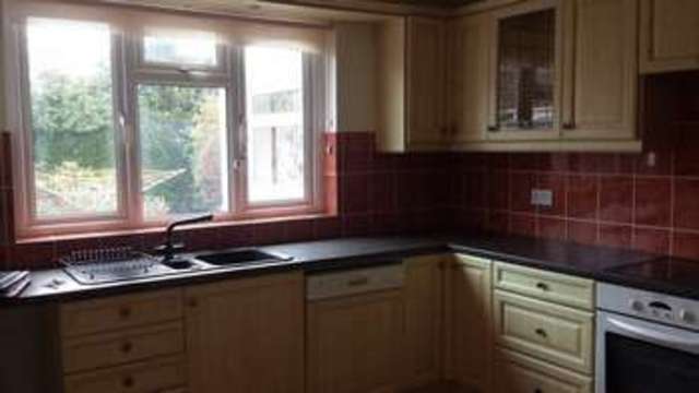  Image of 2 bedroom Bungalow to rent in Mardale Road Worthing BN13 at Mardale Road  Worthing, BN13 2AY
