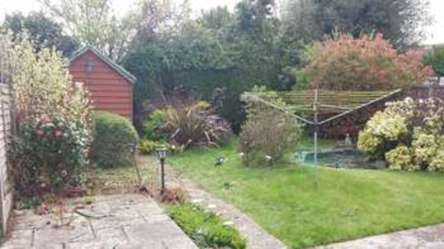  Image of 2 bedroom Bungalow to rent in Mardale Road Worthing BN13 at Mardale Road  Worthing, BN13 2AY