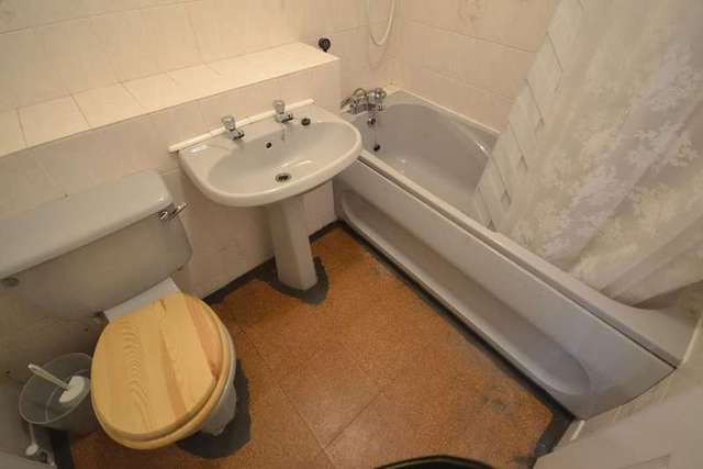  Image of 2 bedroom Flat to rent in Bexhill Road St. Leonards-on-Sea TN38 at Marina Heights 63 West Hill Road St Leonards On Sea, TN38 0NF