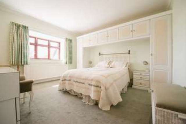  Image of 5 bedroom Detached house for sale in Marsh Marsh Aylesbury HP17 at Marsh Aylesbury, HP17 8SP