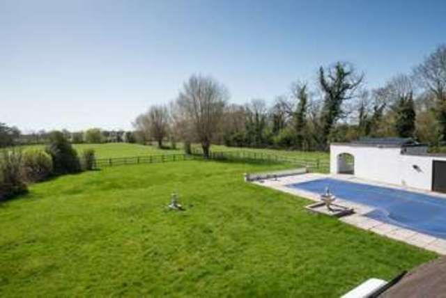  Image of 5 bedroom Detached house for sale in Marsh Marsh Aylesbury HP17 at Marsh Aylesbury, HP17 8SP