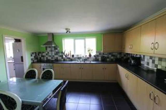  Image of 5 bedroom Detached house for sale in Marsh Lane Barton-upon-Humber DN18 at Marsh Lane  Barton-upon-Humber, DN18 5HF