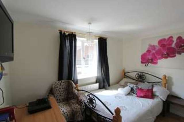  Image of 5 bedroom Detached house for sale in Marsh Lane Barton-upon-Humber DN18 at Marsh Lane  Barton-upon-Humber, DN18 5HF