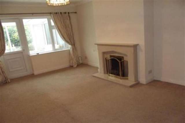  Image of 2 bedroom Bungalow to rent in Martland Crescent Wigan WN6 at Wigan, WN6 8QD