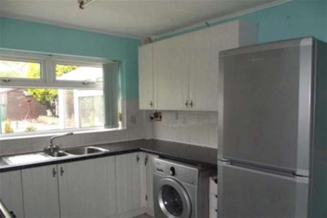  Image of 2 bedroom Bungalow to rent in Martland Crescent Wigan WN6 at Wigan, WN6 8QD