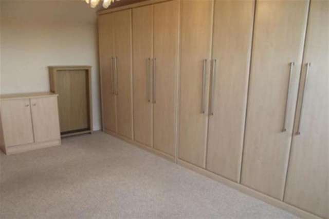  Image of 2 bedroom Bungalow to rent in Martland Crescent Wigan WN6 at Wigan, WN6 8QD